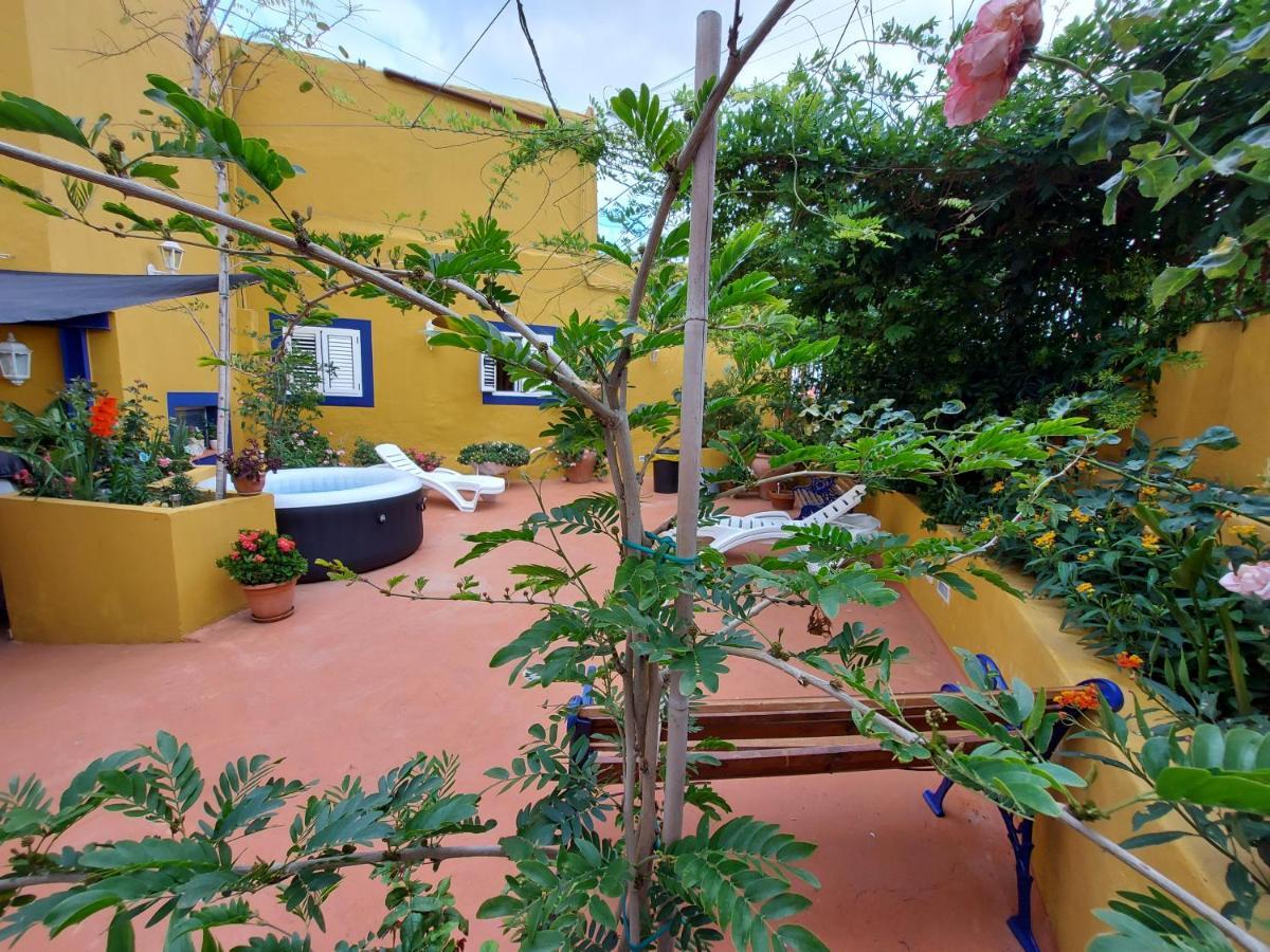 Casa Maestro Lelo - Acogedora Casa Rural Canaria Con Patios Y Jardines De Flores Las Palmas de Gran Canaria Kültér fotó